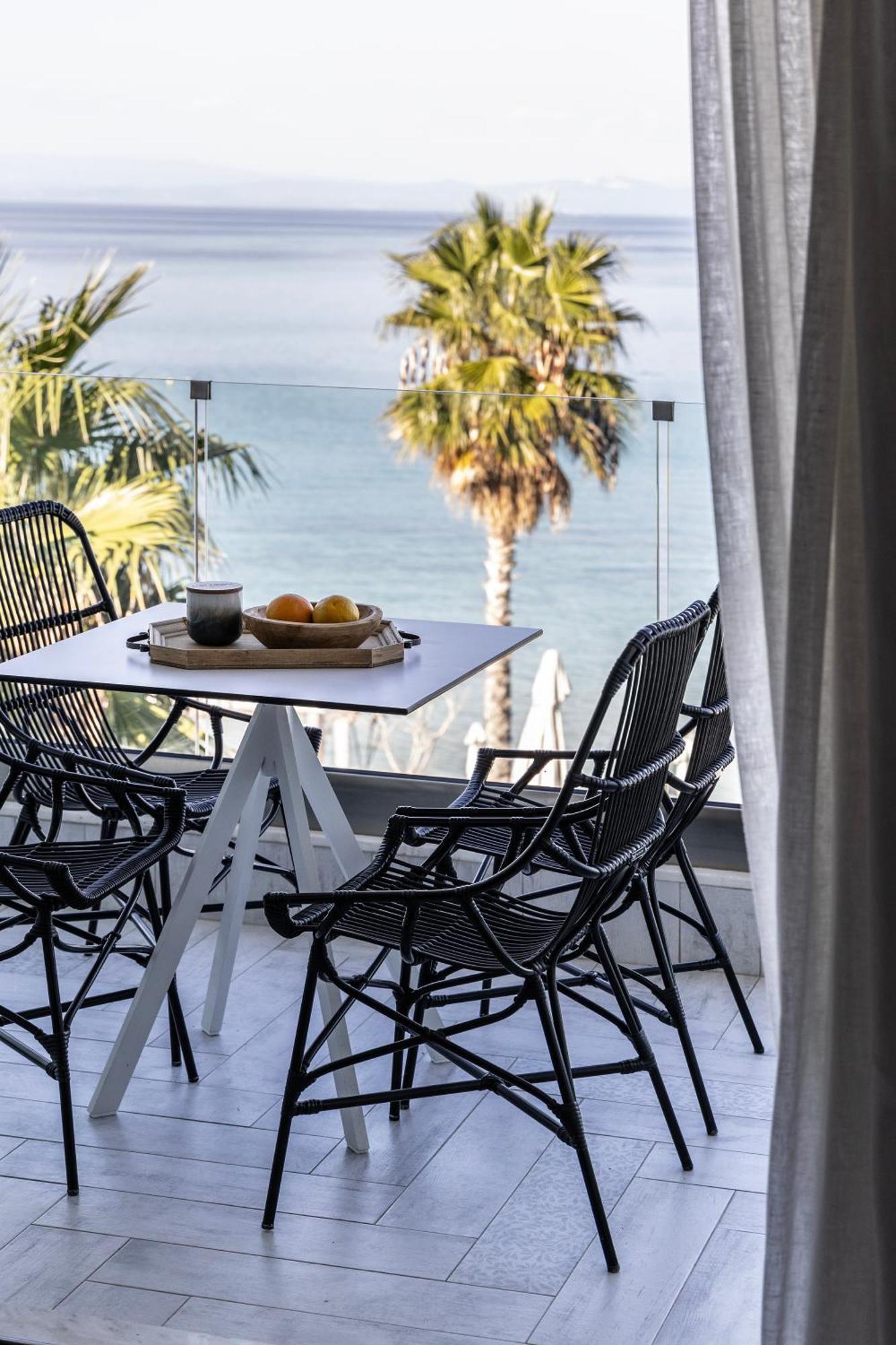 بيفكوهوري Blue Carpet Luxury Suites المظهر الخارجي الصورة
